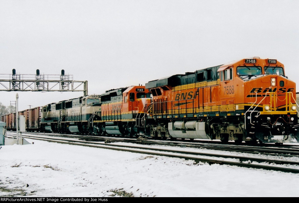 BNSF 7588 West